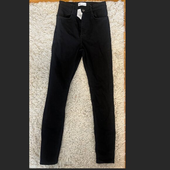 NWT Zara | High Rise Black Skinny Jean | Sz 4 - Picture 1 of 4